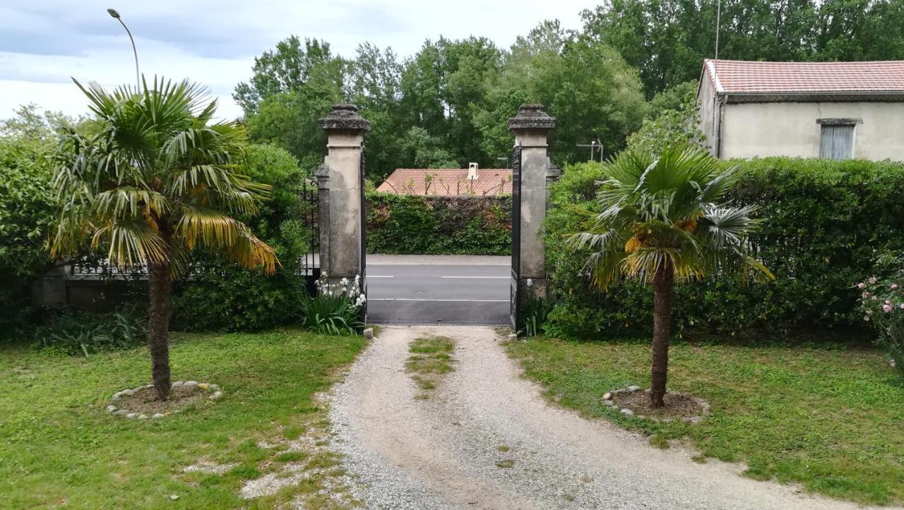 Mauves Les Palmiers Bed & Breakfast エクステリア 写真
